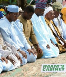 Ogun State â€ŽGovernor, Senator Ibikunle Amosun (middle), his son, Damilola (2nd left), Commissioner for Works and Infrastructure, Arc. Olamilekan Adegbite (left), Baba Adini of Egbaland, Alhaji Rasheed Raji (2nd right), and the Commissioner for Police, Ahmed Iliyasu (right) at the  2017 Eid-el-Fitri prayer at the Lantoro praying ground, Abeokutaâ€Ž, on Sunday, June 25, 2017. 