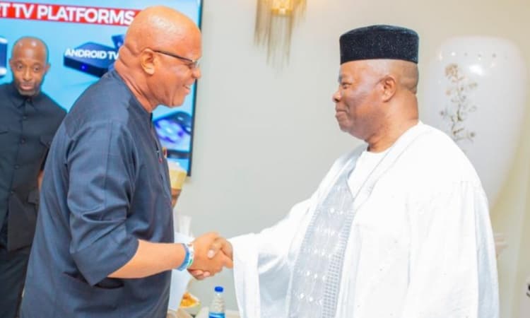 Akpabio greets Governor Umo Eno, Akwa Ibomites on state?s 37th anniversary