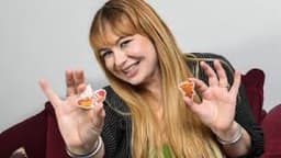 Porn stars urge men to vote against Trump