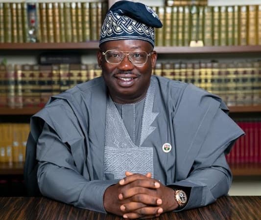 NACCIMA faults FG?s deficit financing model, says it?s making Nigerians poorer