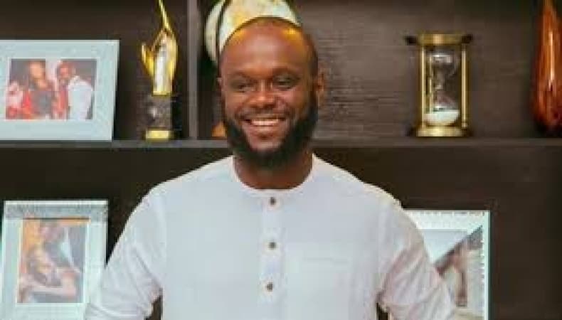 Seyi Tinubu qualified to be governor ? Minister