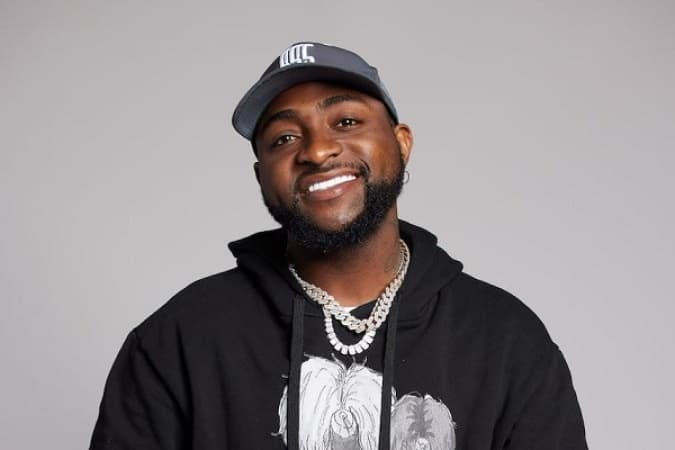 Davido admits feeling ‘broke’ compared to his billionaire father