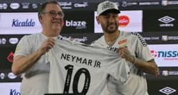Neymar signs for boyhood side Santos