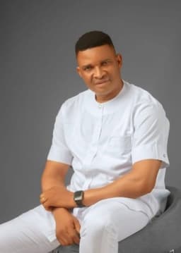 My wife sent nude photos to other men ? Gospel singer Paul Nwokocha