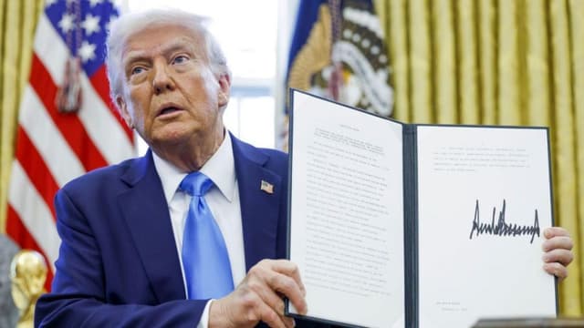 Legal showdown looms as Trump tests limits of presidential power