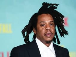 World?s richest musician with $2.5 billion worth and 25 Grammys only makes 3 per cent money from music