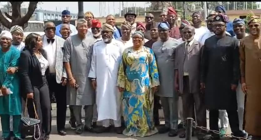Lagos Assembly Crisis: 36 lawmakers reject Obasa, insist on Meranda as Speaker