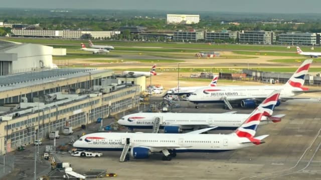 BREAKING: London's Heathrow Airport closes over power outage
