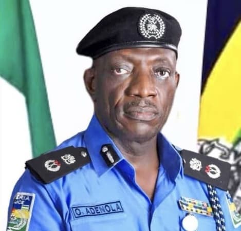 Police arrest 2 suspects for allegedly exhuming corpses, selling parts for rituals