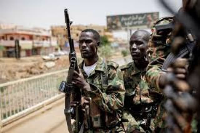 Sudan army accused of killing hundreds in airstrike on Darfur market