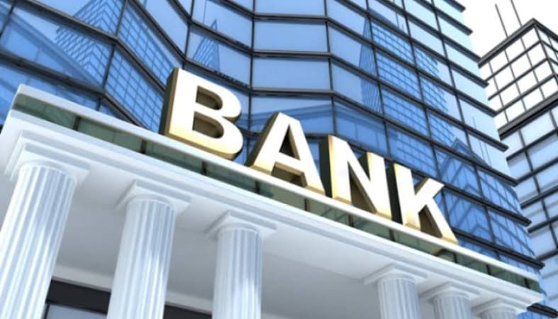 Top 10 Nigerian banks with the highest salaries for entry-level staff