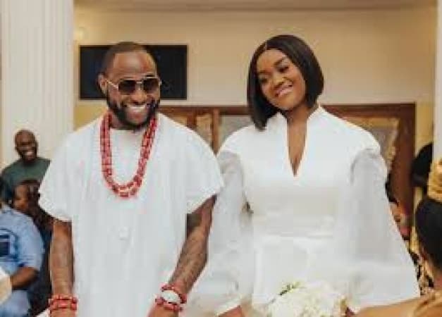 Davido announces date for white wedding with Chioma     