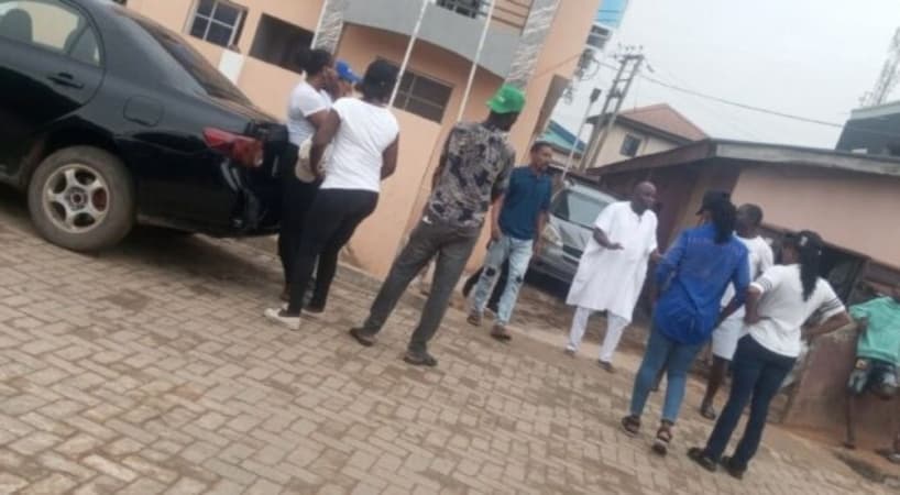 Protest erupts at APC stakeholders meeting in Lagos