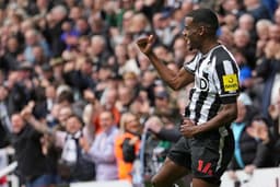 Newcastle thrash Crystal Palace to go third in Premier League