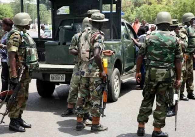  Army arrests human parts trafficker, drug peddlers in Ogun