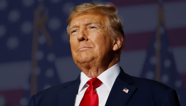 Trump escalates immigration crackdown to mark 100 days