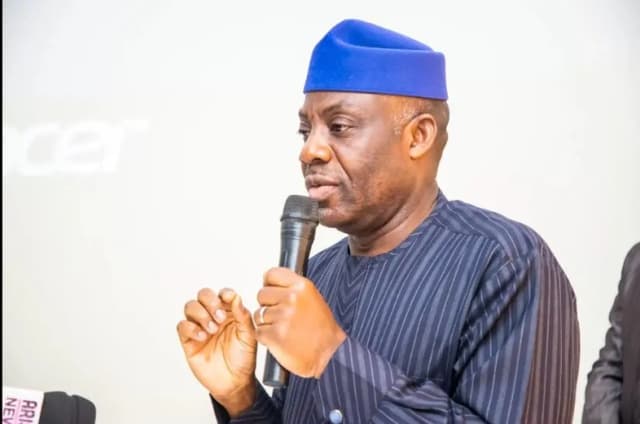 FG begins stranded foreign scholars’ verification May 3