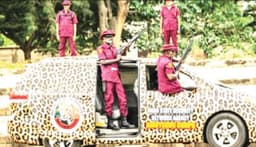 Six injured as Police, Amotekun operatives clash over suspect’s custody 
