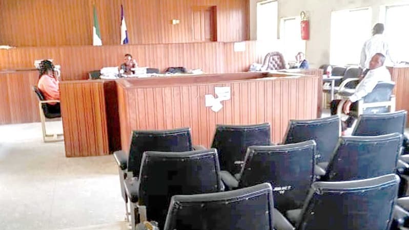 Woman in court for allegedly stabbing boyfriend with knife