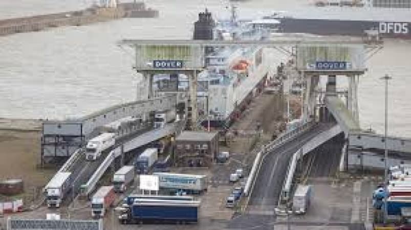 REVEALED: The easy way to smuggle migrants into UK
