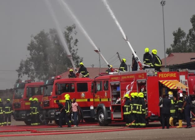 Anambra fire service averts disaster as gas tanker falls, catches fire