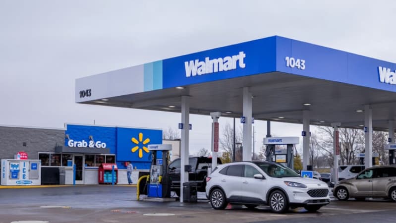 Goodbye to traditional gas stations in the US – Walmart, Costco, and Dollar General are jumping headfirst into the fuel business in the US