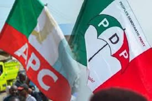 Thousands of PDP members defect to APC in Akwa Ibom