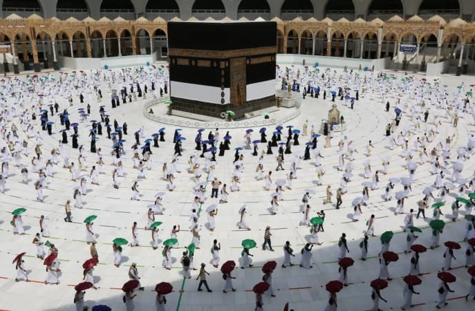 Saudi authorities ban  taking photographs, videos at Hajj sites, political, sectarian expressions