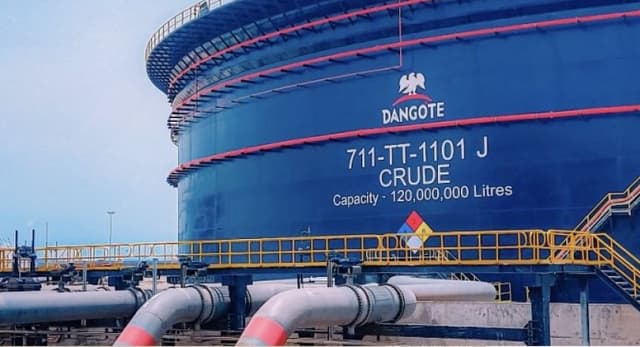Dangote refinery should sell petrol below N800/litre ? Marketers