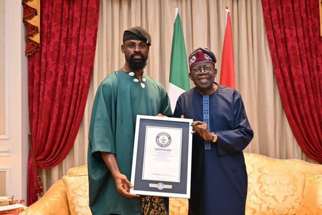 Chess Champion Tunde Onakoya meets Tinubu, presents GWR Certificate