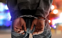 Police arrest couple with single-barrel gun