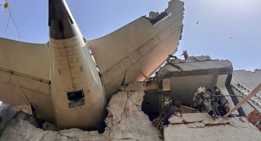 India plane crash death toll rises to 279