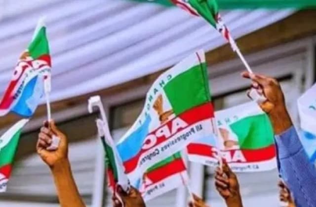 FULL LIST: Lagos APC presents flags to 433 candidates for LG polls, kicks off campaign