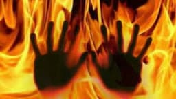 Man sets self on fire in broad daylight in Kano