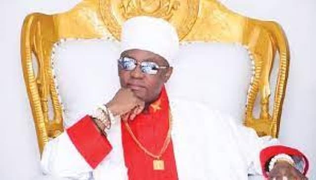 Netherlands’ Govt. returns 119 stolen artefacts to Oba of Benin