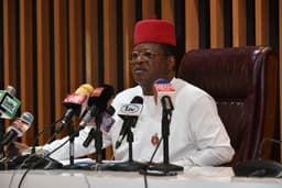 Flooding: Umahi directs construction firm to recover Lafia-Makurdi Road