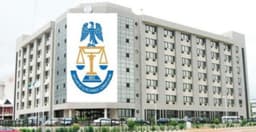 SEC bans independent directors of public companies from becoming executive directors