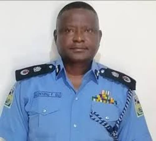 NSCDC officers lose rifles to thieves, 5 suspects in police net