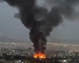 Explosions ring out in Tehran despite Trump's order to Israel to stop strikes