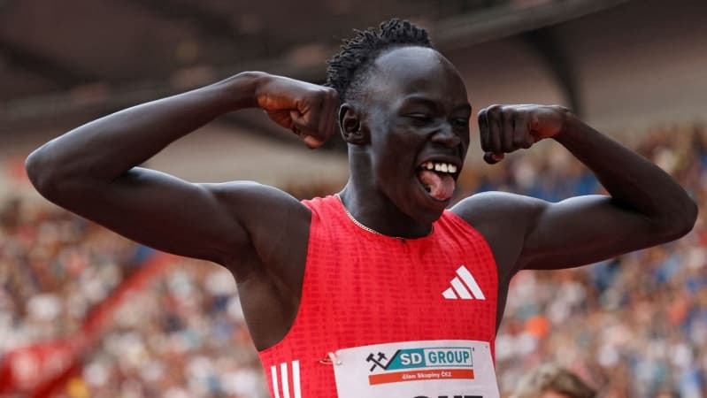 Teenage sprint sensation compared to Usain Bolt breaks his own 200m record