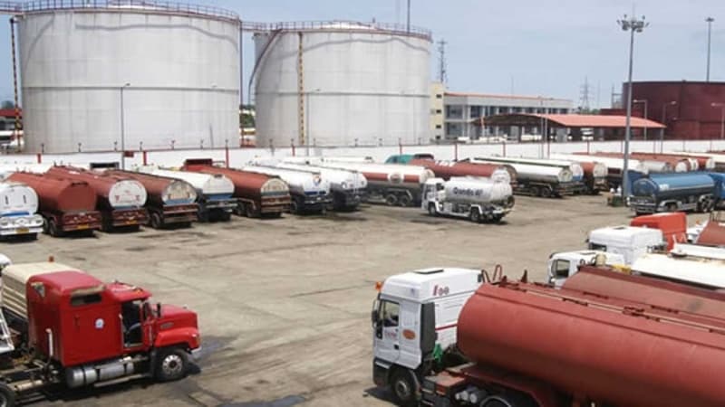 FG, Dangote move to crash prices of petroleum products
