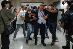 New York City comptroller arrested by ICE agents outside immigration court