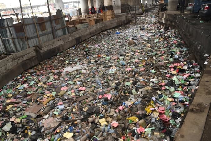 Lagos to intensify raids on single-use plastics