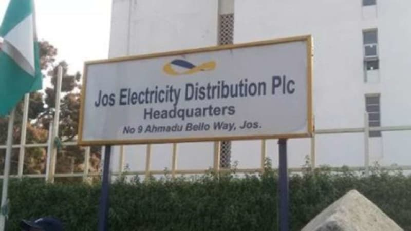 Police attack JED worker after barracks disconnection over N112m electricity debt