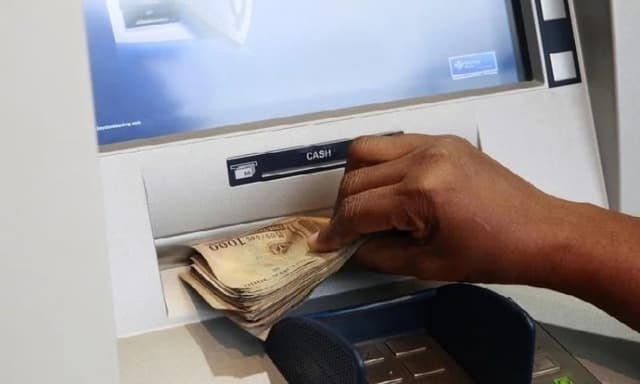 Customers kick over banks? multiple charges