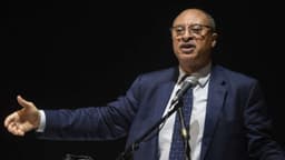 Utomi unveils shadow cabinet, hails coalition