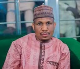 Buhari’s fan splashes N1m on ex-president’s grave diggers