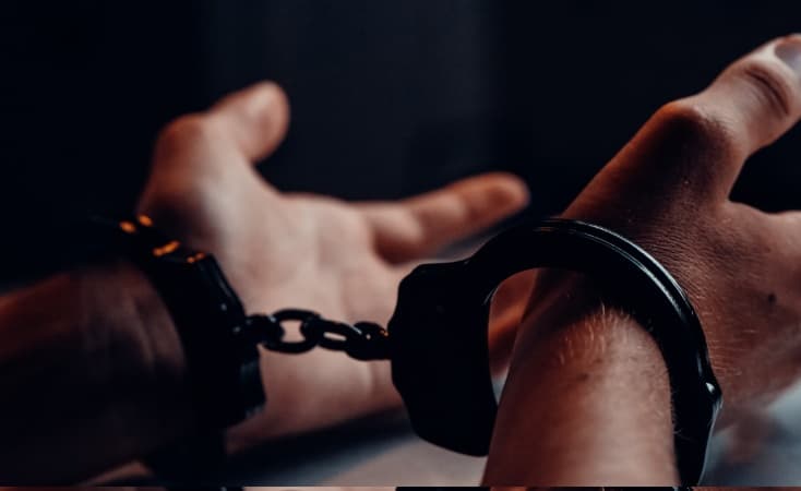 Lady arrested for allegedly defrauding Pastor, 65 others of N159m