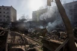 Moscow airports temporarily closed after Ukraine drone attacks