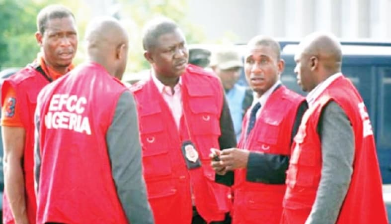 EFCC probes woman arrested with undeclared $14,567, ?1030, CA$40 at Lagos airport